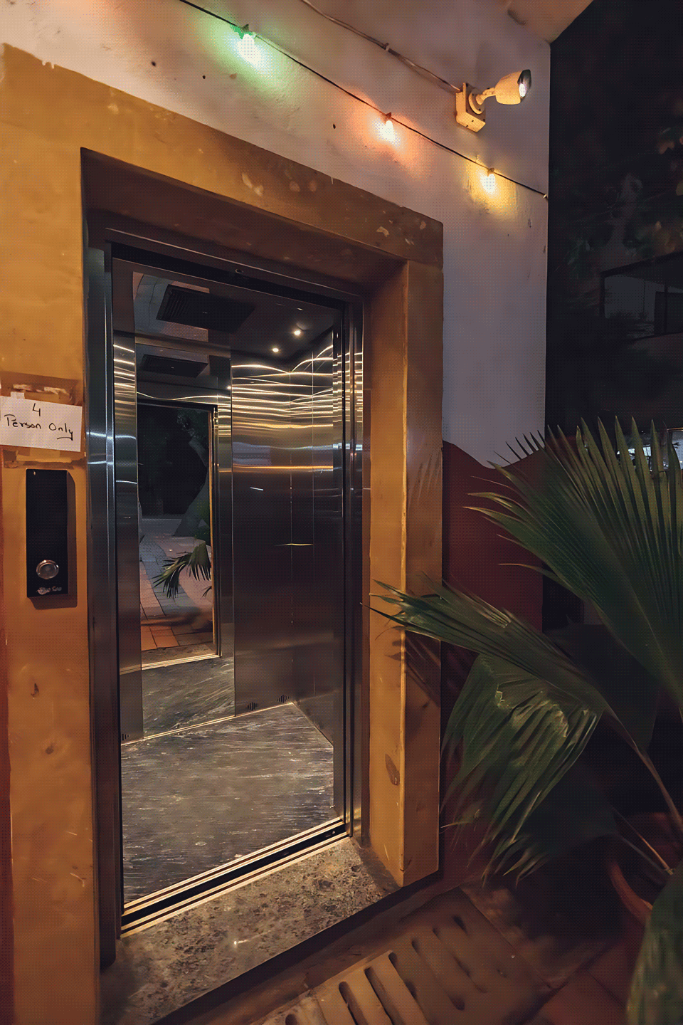 eca6a5e2-230f-43fc-b033-ecd4248e6b5d-1